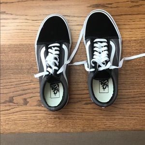 Vans super cool shoes. Great condition